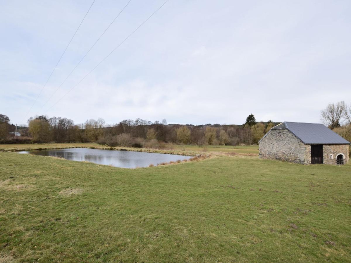 Charming Holiday Home In Sainte Ode With Terrace Eksteriør billede